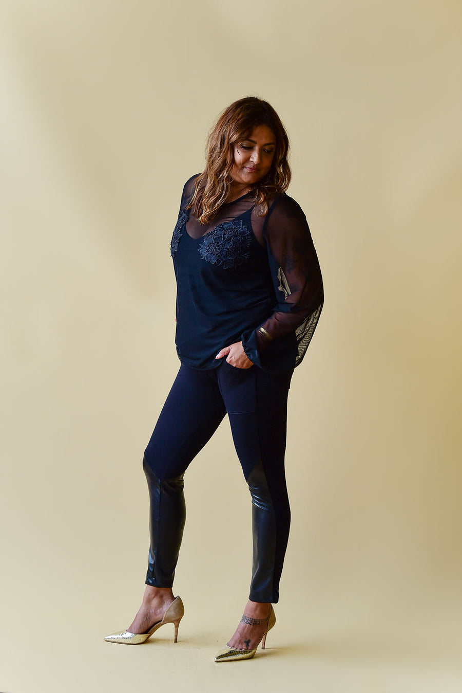 Mesh blouse w/floral lace appliqués
